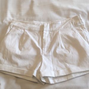 Rebecca mink off white Shorts